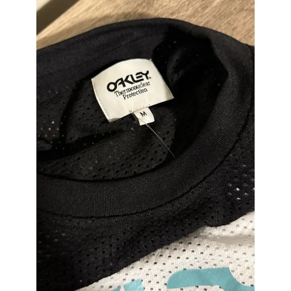 Oakley Shirt Men Black Thermonuclear Protection Long Sleeve Mesh Jersey M - Picture 5 of 6